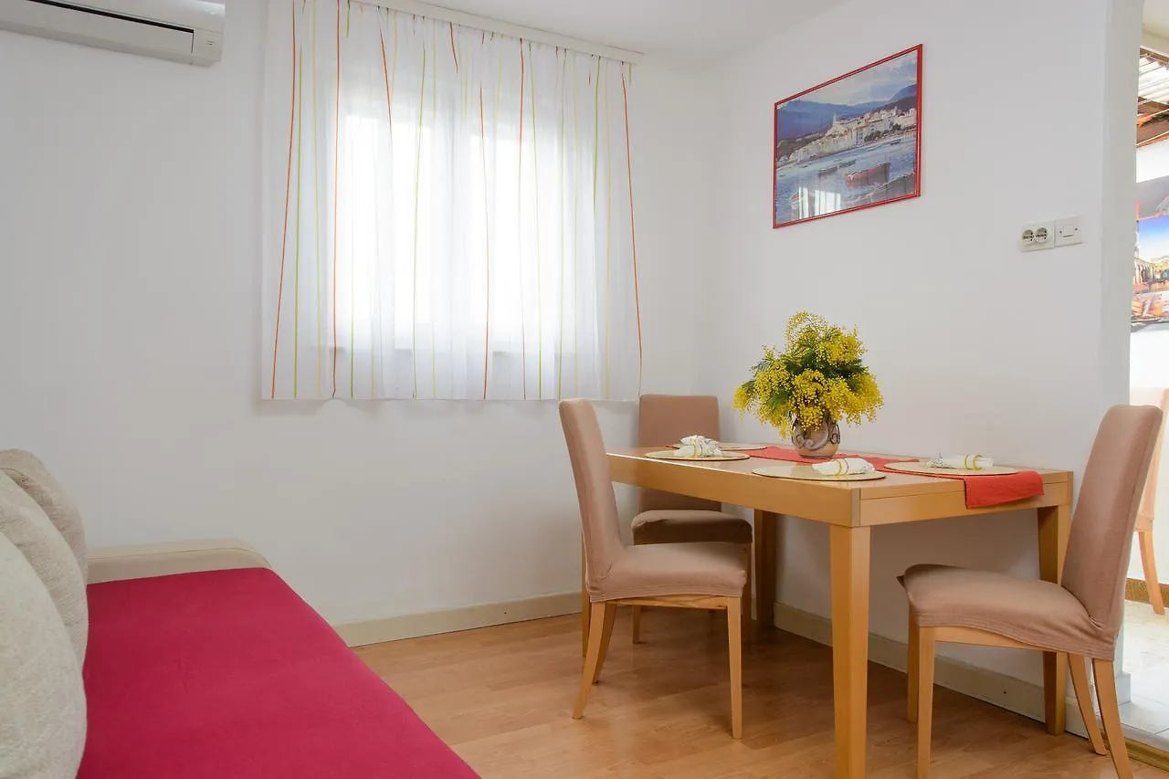 Apartment Oaza Split